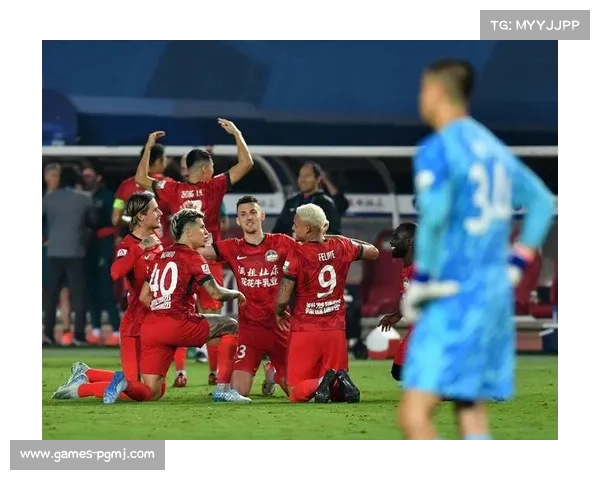 足球纪录片热播,展现中超俱乐部幕后故事 足球纪录片热播,展现中超俱乐部幕后故事