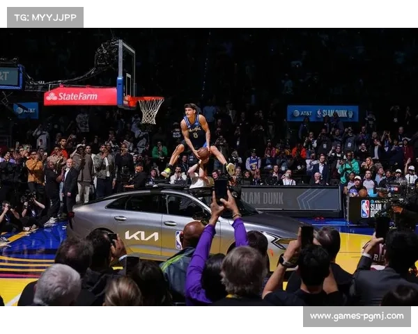 麦克朗确认不参加扣篮大赛,球迷表示遗憾 麦克朗确认不参加扣篮大赛,球迷表示遗憾